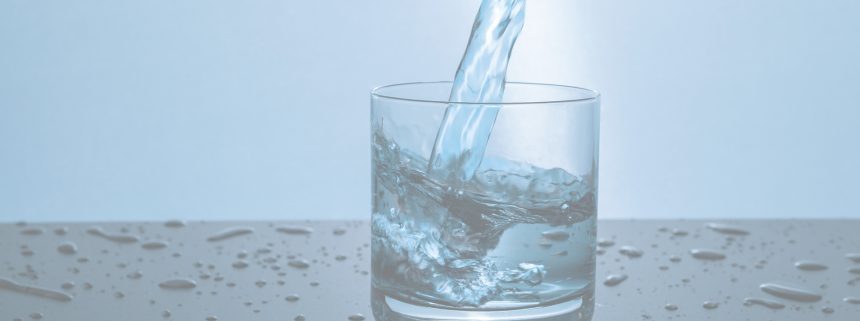 Acqua minerale: Cosa beviamo realmente?